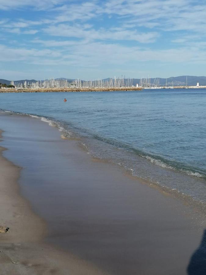 Beautiful Renovated Studio With View- Old Hyères المظهر الخارجي الصورة